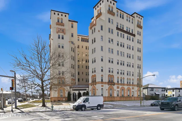 $275,000 | 400 Deal Lake Drive, Unit 6E, Asbury Park, NJ 07712