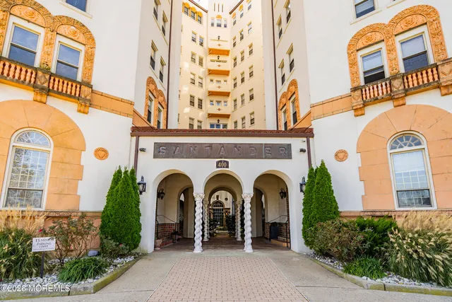 $275,000 | 400 Deal Lake Drive, Unit 6E, Asbury Park, NJ 07712