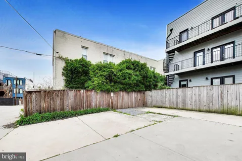 $849,000 | 310 V Street Northeast, Unit 1, Washington, DC 20002