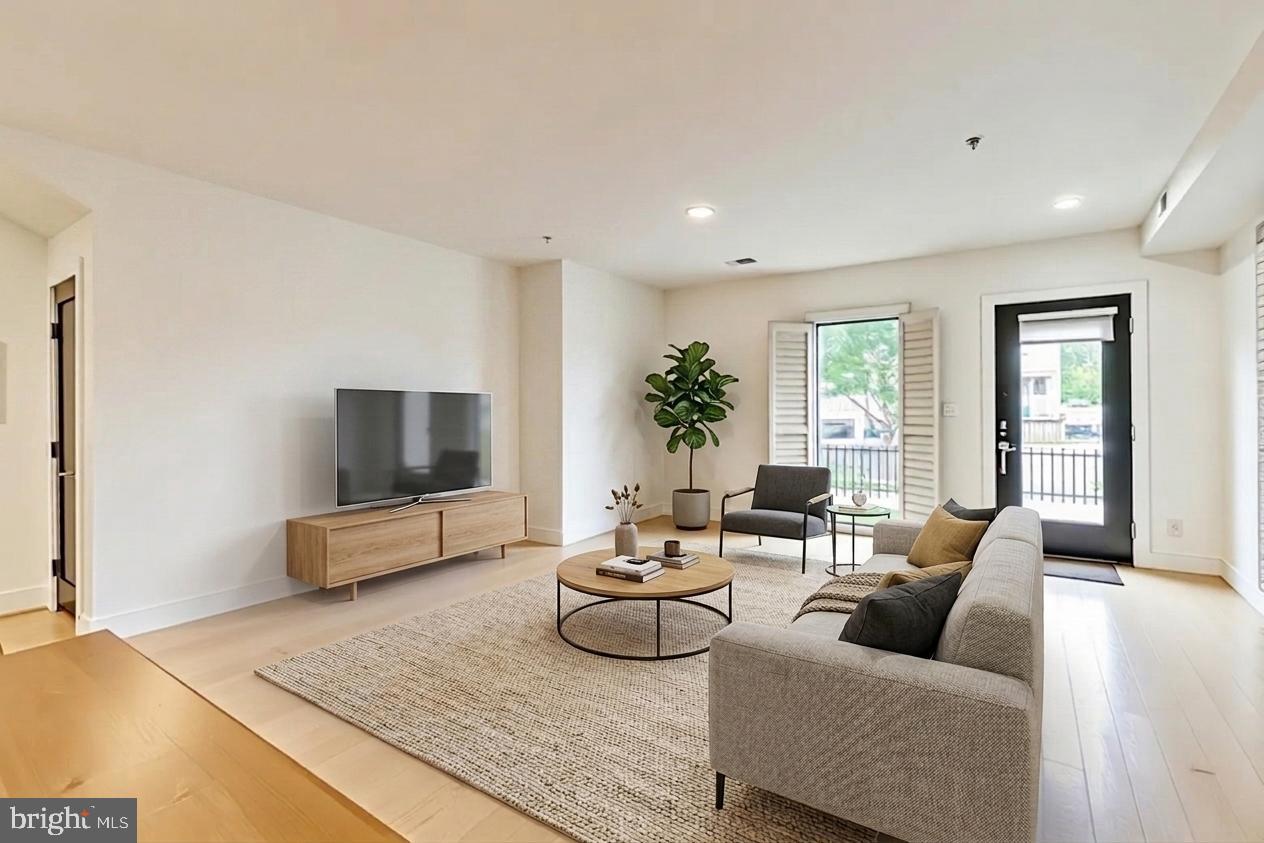310 V Street Northeast, Unit 1 Washington, DC 20002 - Photo 2 of 20