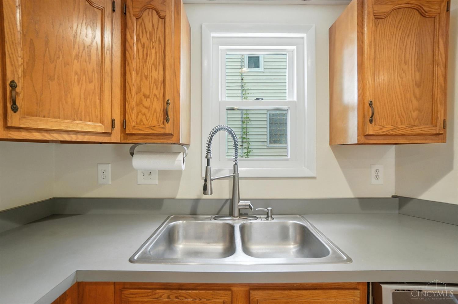 5601 Vogel Road Cincinnati, OH 45239 - Photo 22 of 65