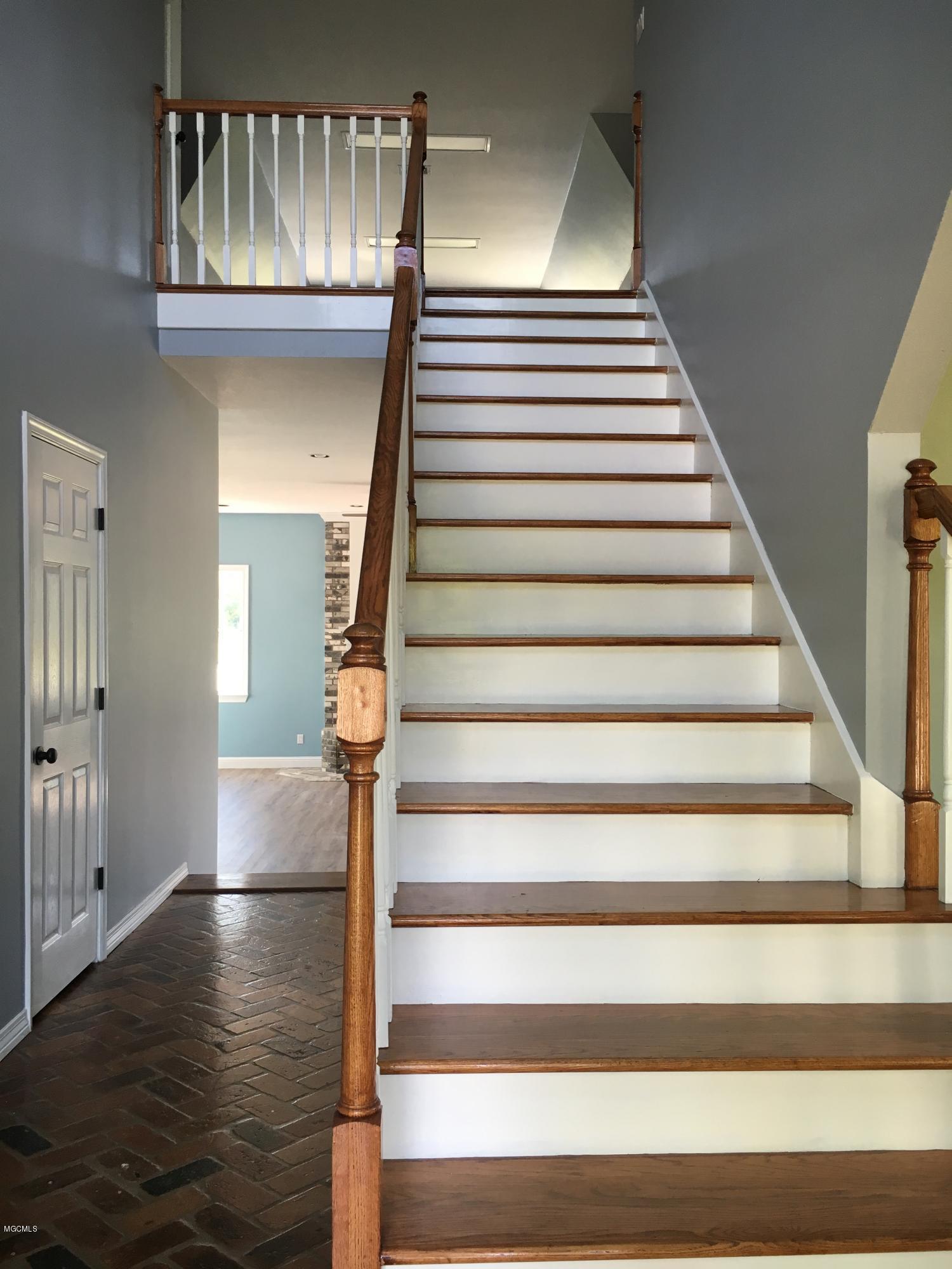 2504 Old Shell Landing Road Ocean Springs, MS 39564 - Photo 6 of 14 IMG_0149