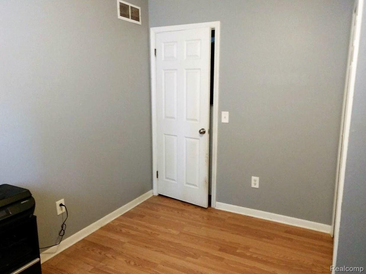 4676 Siebert Road Waterford, MI 48328 - Photo 30 of 66 66586340_369163473740106_4207645173443723264_n.jpg