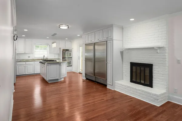 $349,900 | 102 Colonial Drive, Florence, AL 35633