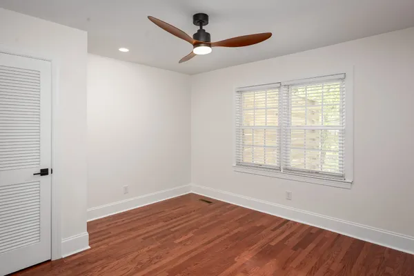 $349,900 | 102 Colonial Drive, Florence, AL 35633