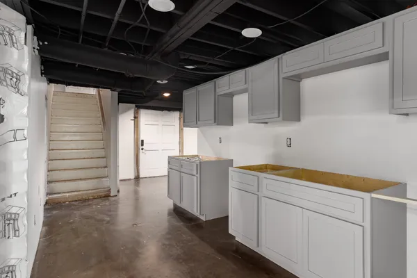 $349,900 | 102 Colonial Drive, Florence, AL 35633
