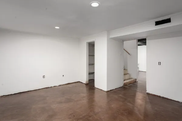 $349,900 | 102 Colonial Drive, Florence, AL 35633