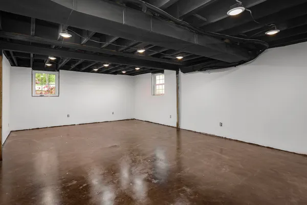 $349,900 | 102 Colonial Drive, Florence, AL 35633