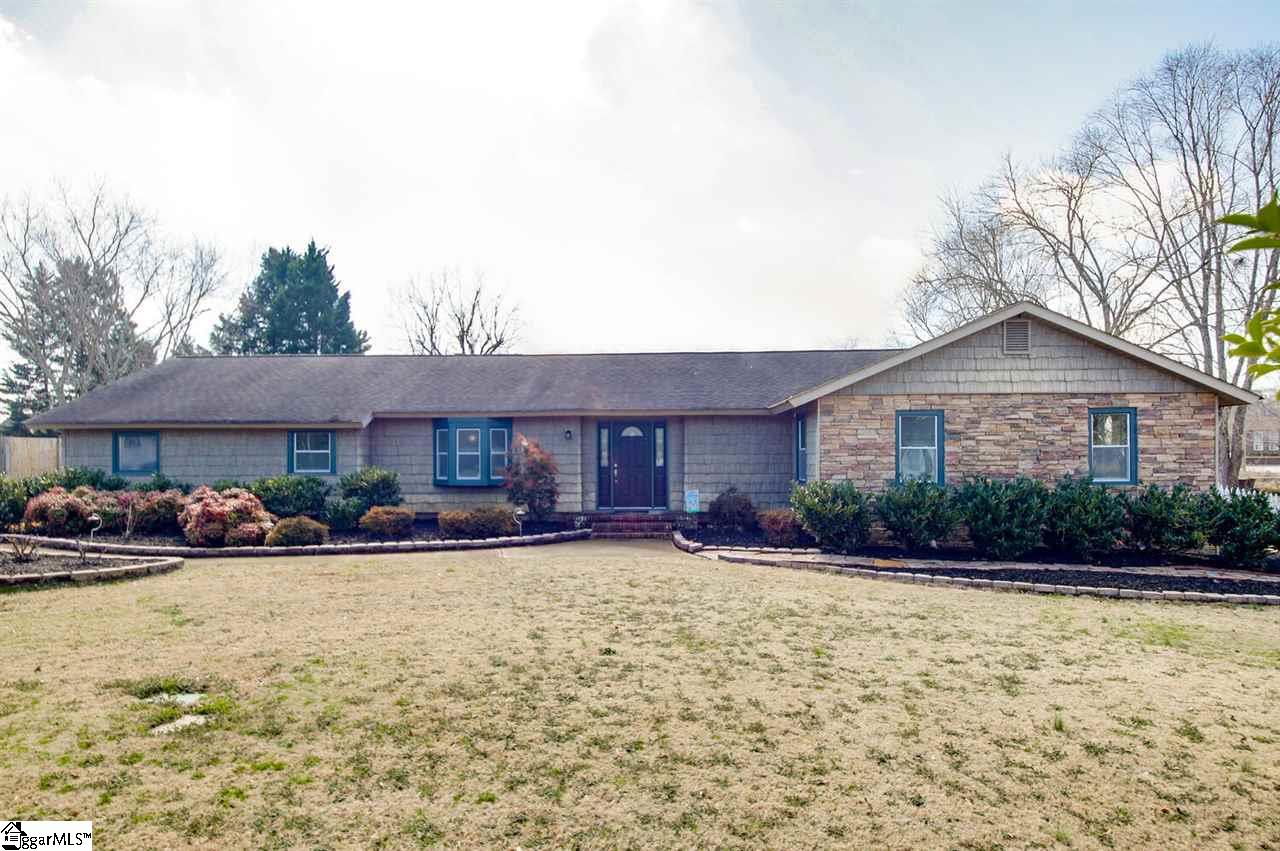 301 Huntington Road Easley, SC 29642 - Photo 1 of 32 Gallery Image 1