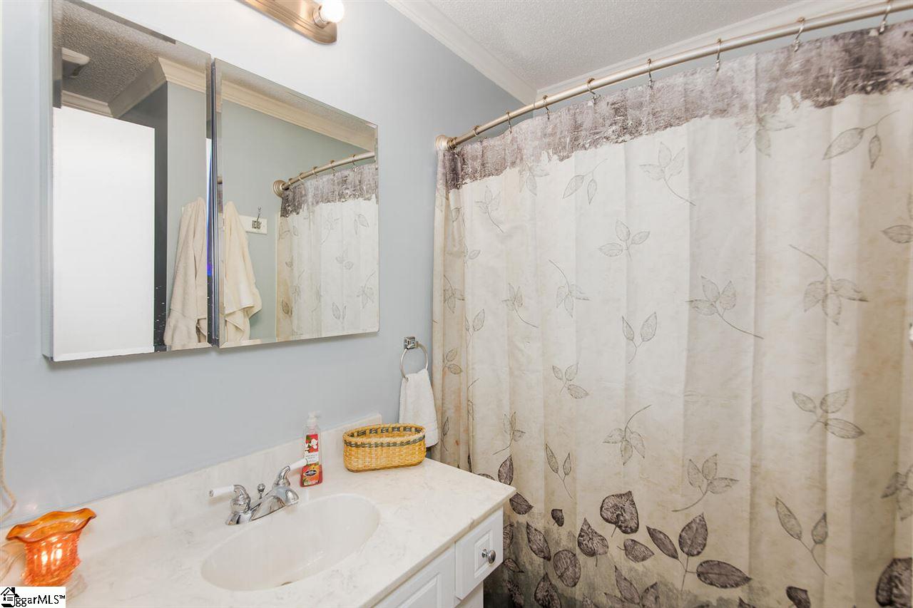 301 Huntington Road Easley, SC 29642 - Photo 18 of 32 Gallery Image 18