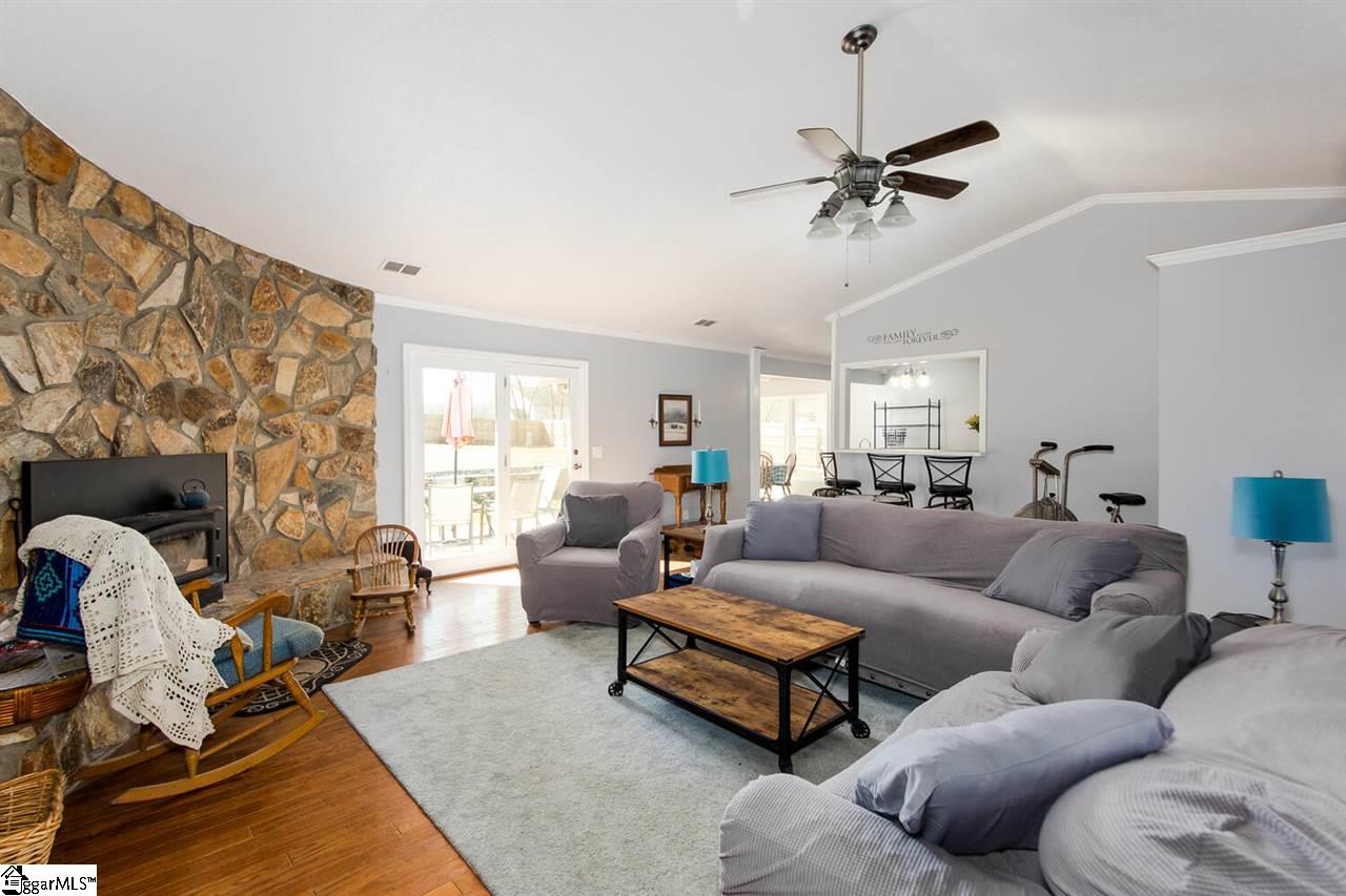 301 Huntington Road Easley, SC 29642 - Photo 6 of 32 Gallery Image 6