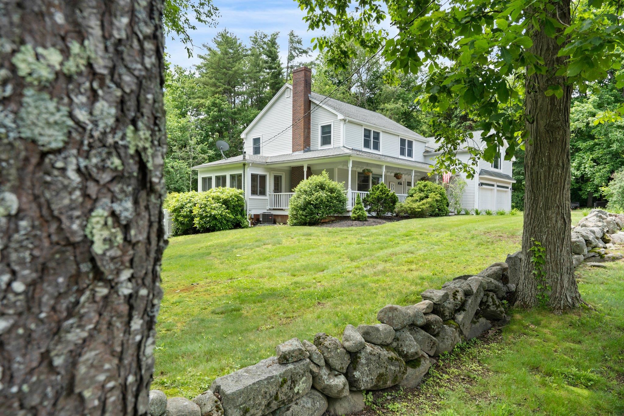 102 Kensington Road Hampton Falls, NH 03844 - Photo 1 of 40