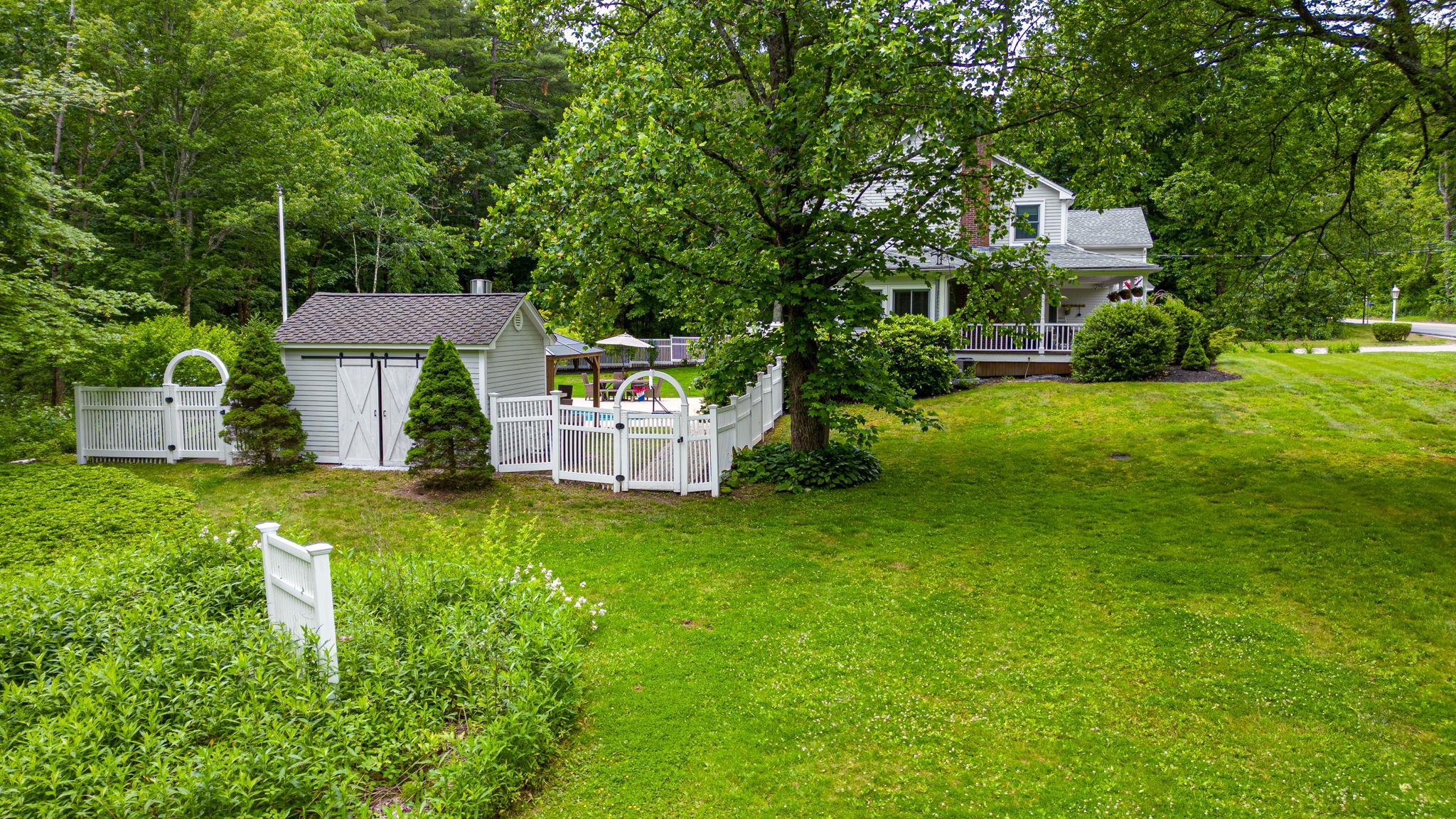 102 Kensington Road Hampton Falls, NH 03844 - Photo 3 of 40