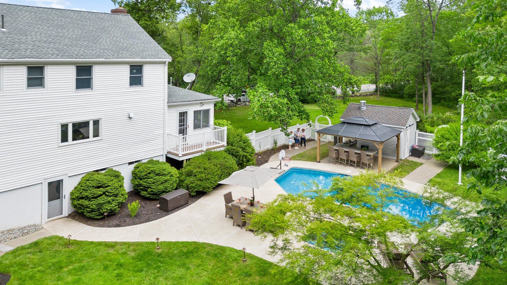 102 Kensington Road Hampton Falls, NH 03844 - Photo 6 of 40
