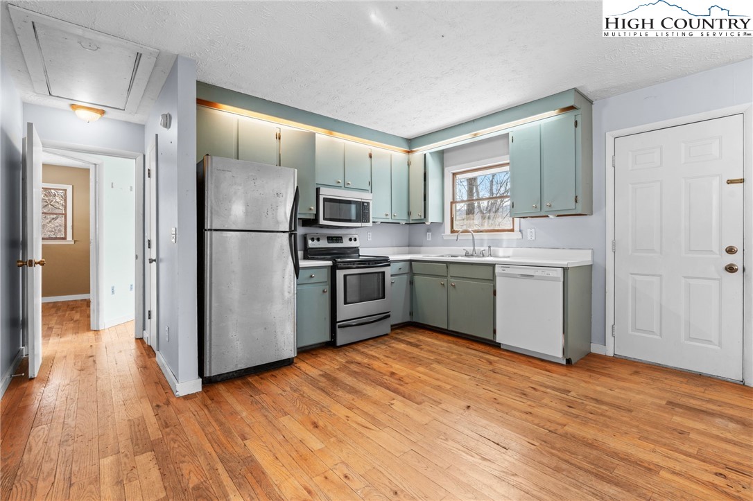 176 Parkway Ridge Boone, NC 28607 - Photo 4 of 30