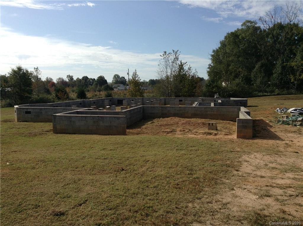 1830 Stoney Point Road Shelby, NC 28150 - Photo 4 of 12 Gallery Image 4