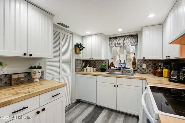 $2,200 | 2912 St Johns Avenue, Unit 24, Jacksonville, FL 32205