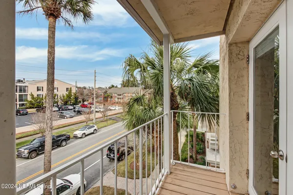 $1,995 | 2912 St Johns Avenue, Unit 24, Jacksonville, FL 32205