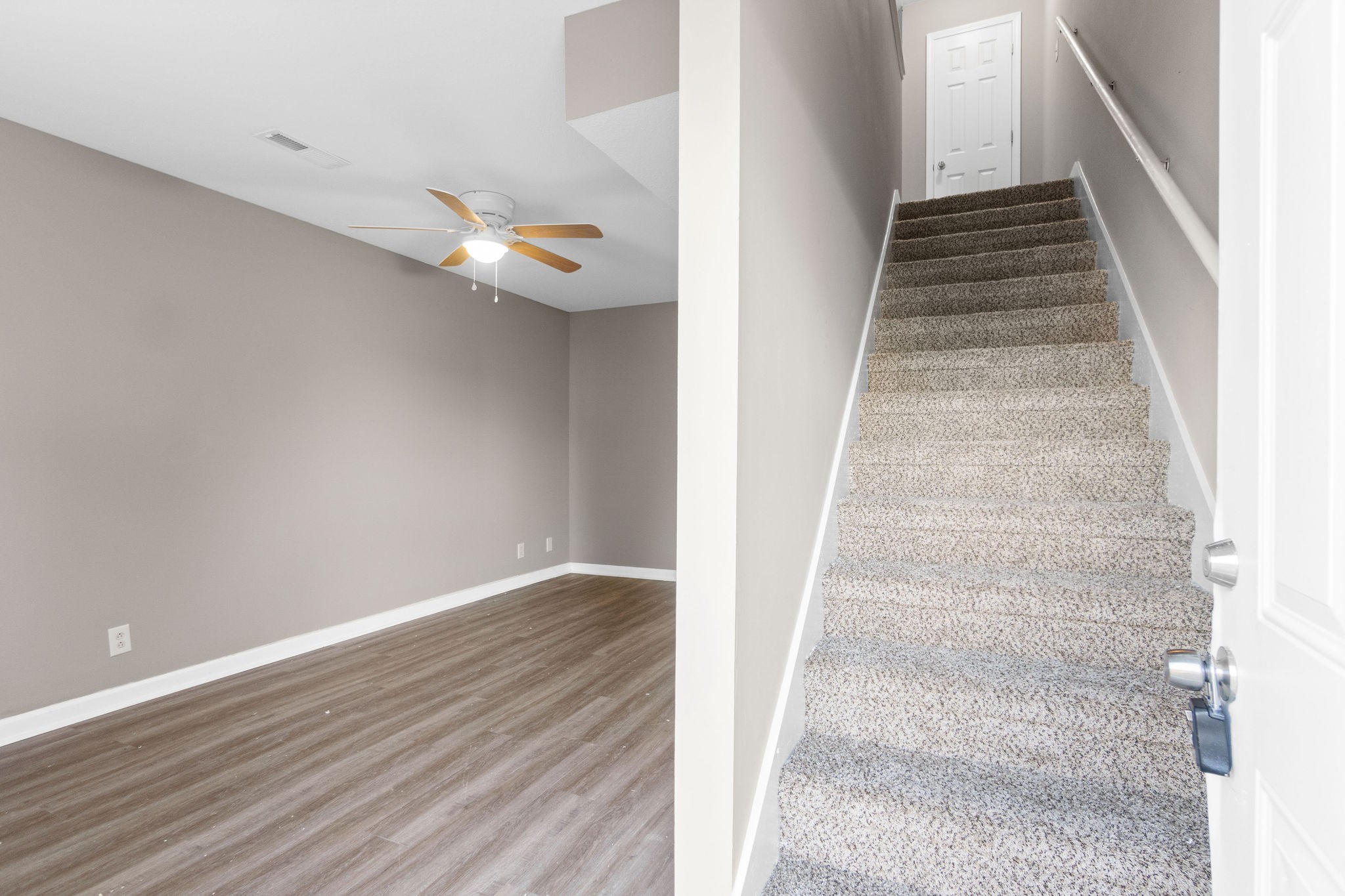 804 Golf View Place, Unit B Clarksville, TN 37043 - Photo 3 of 24 a view of entryway and hall with wooden floor