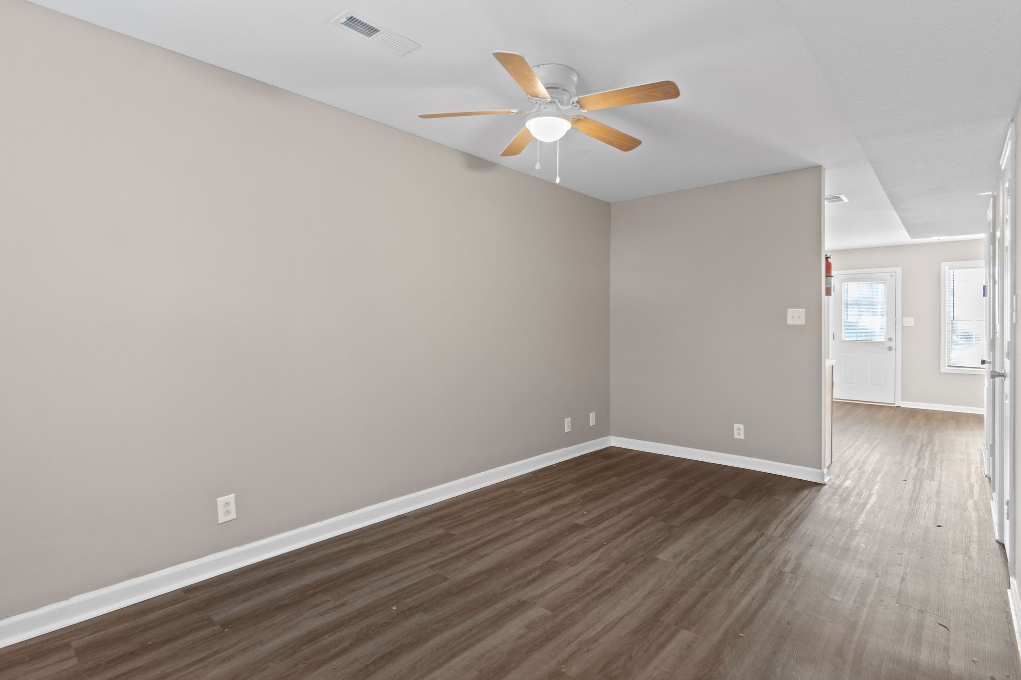 804 Golf View Place, Unit B Clarksville, TN 37043 - Photo 4 of 24 a view of a big room with wooden floor and windows
