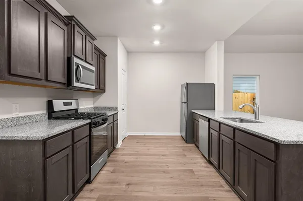 $2,355 | 200 Southgate Drive, Terrell, TX 75160