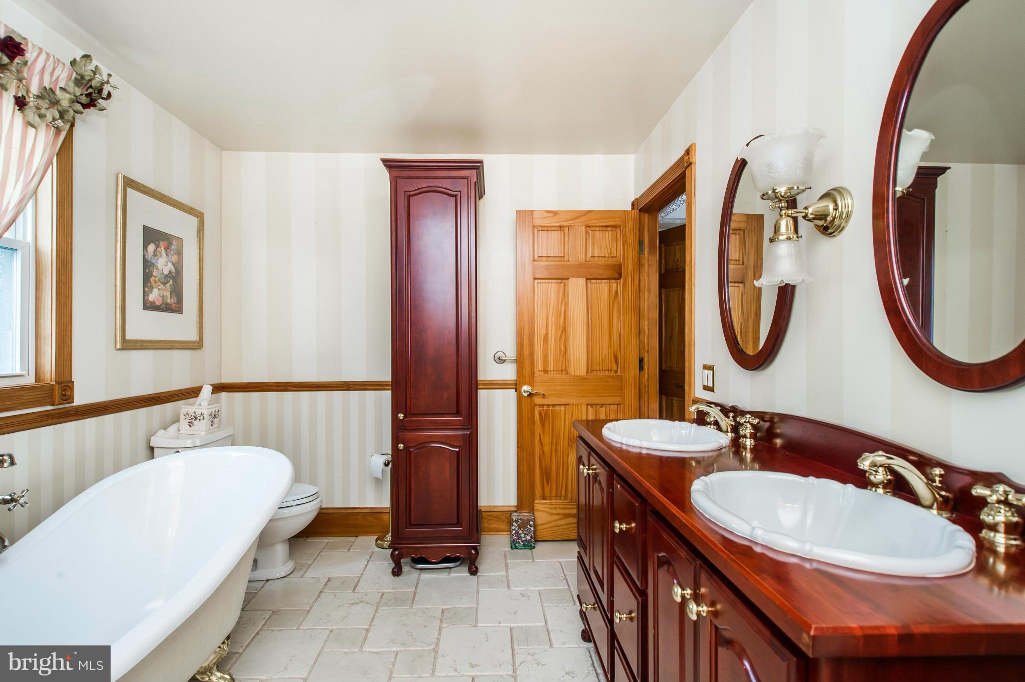 355 Nicholson Road Baltimore, MD 21221 - Photo 19 of 30 Bath (Master)
