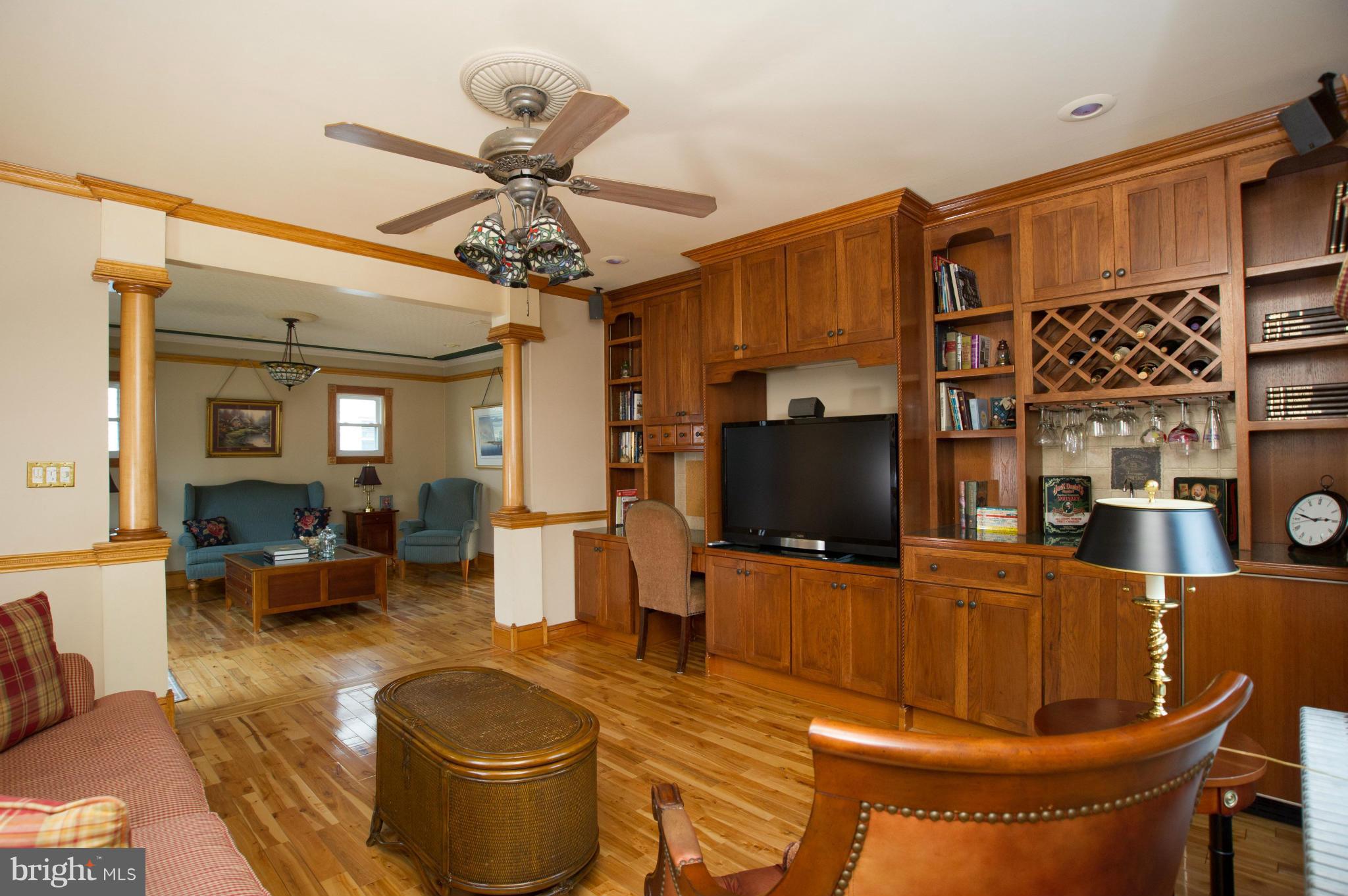 355 Nicholson Road Baltimore, MD 21221 - Photo 6 of 30 Living Room