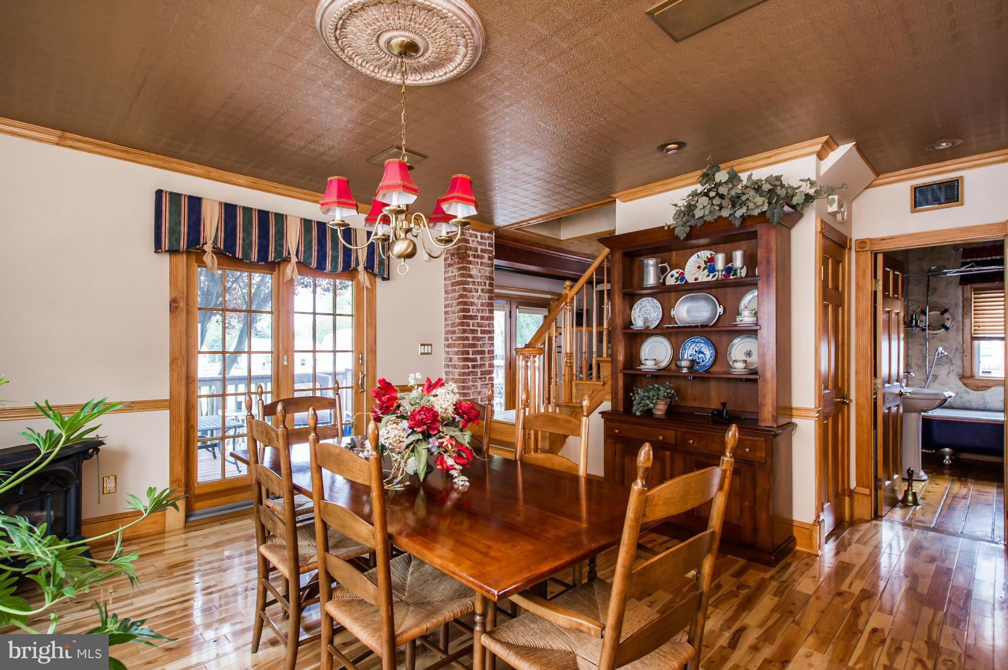 355 Nicholson Road Baltimore, MD 21221 - Photo 7 of 30 Dining Room