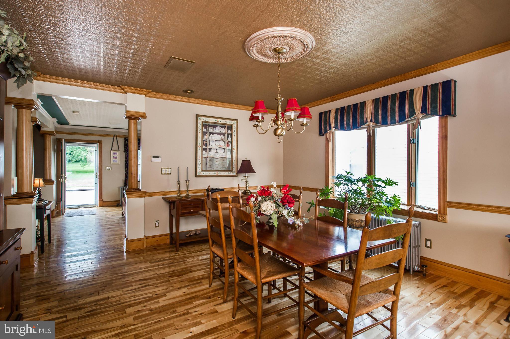 355 Nicholson Road Baltimore, MD 21221 - Photo 9 of 30 Dining Room
