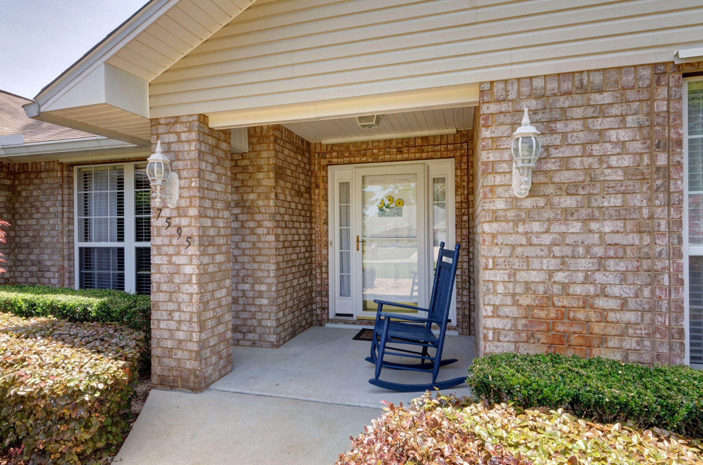7595 Loop Street Navarre, FL 32566 - Photo 3 of 53 Gallery Image 3