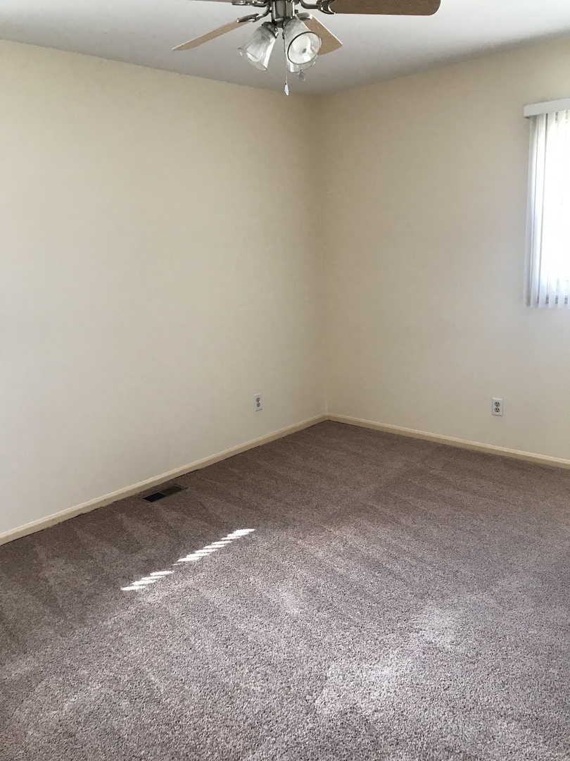 1860 Nottingham Drive Aurora, IL 60505 - Photo 15 of 26