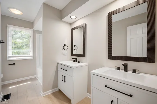 $574,900 | 7474 Oakland Hills Drive, Indianapolis, IN 46236