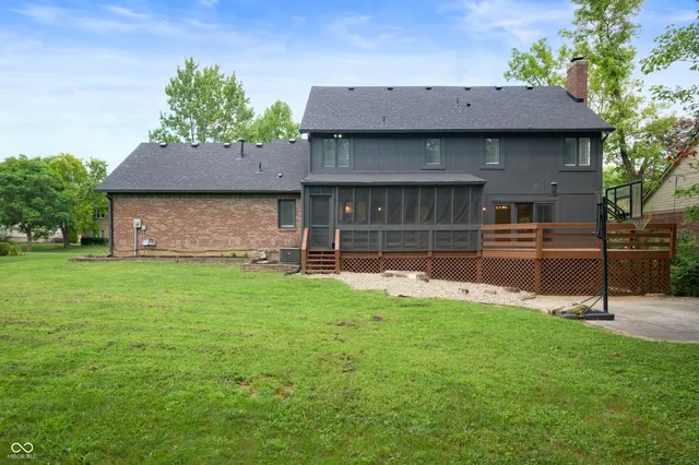 $574,900 | 7474 Oakland Hills Drive, Indianapolis, IN 46236