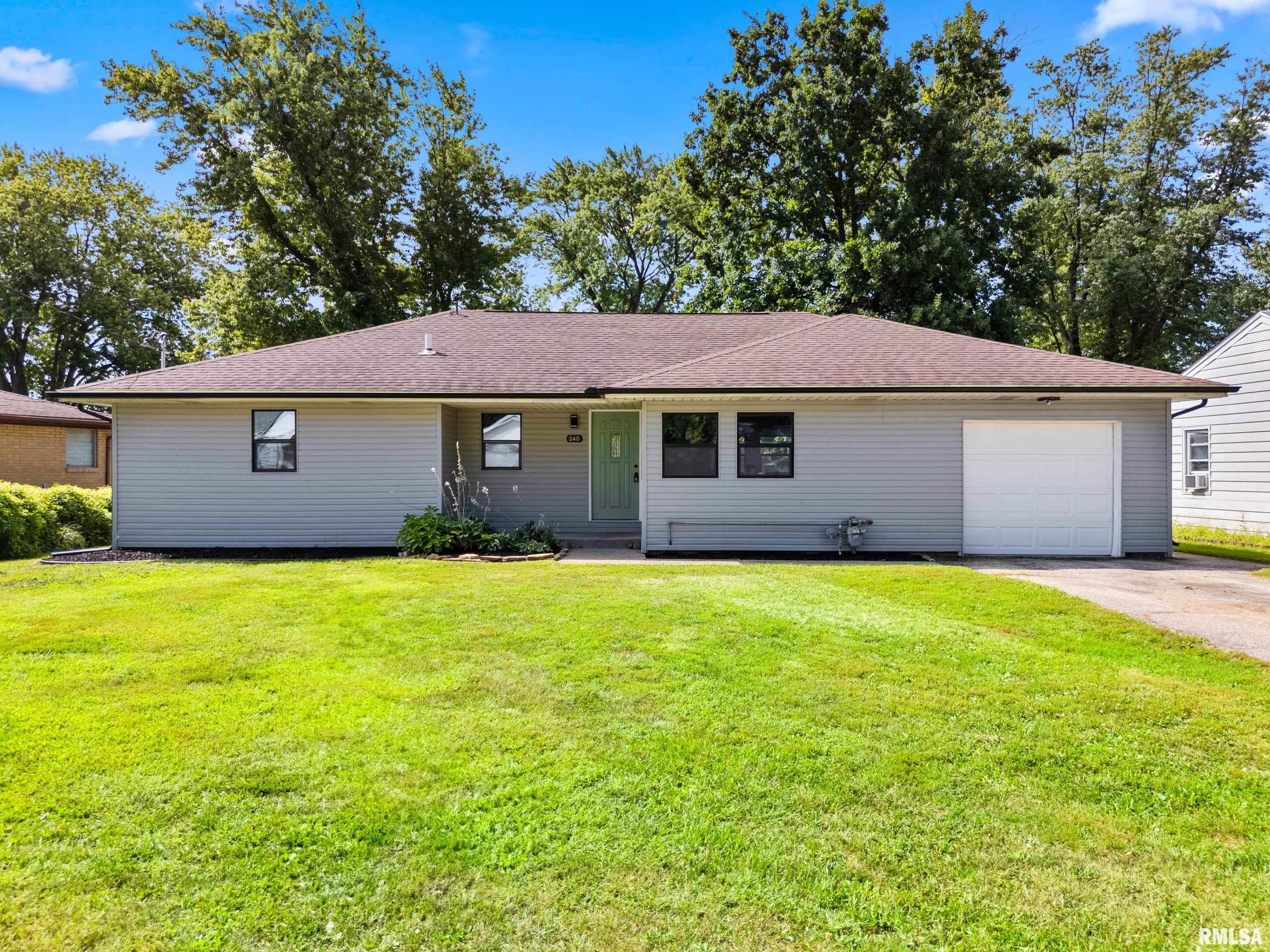 240 Park Road Creve Coeur, IL 61610 - Photo 1 of 39 Gallery Image 1