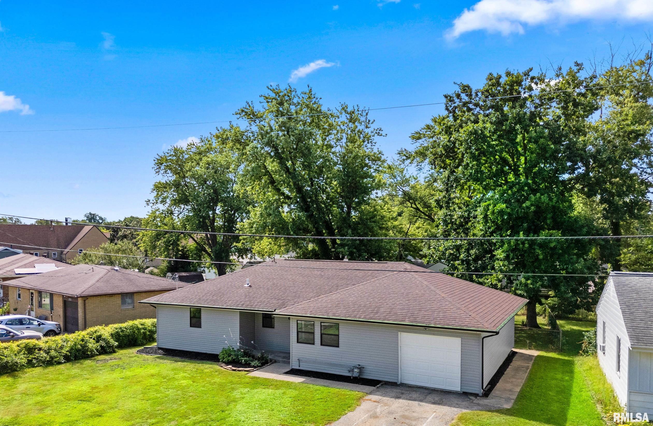 240 Park Road Creve Coeur, IL 61610 - Photo 4 of 39 Gallery Image 4
