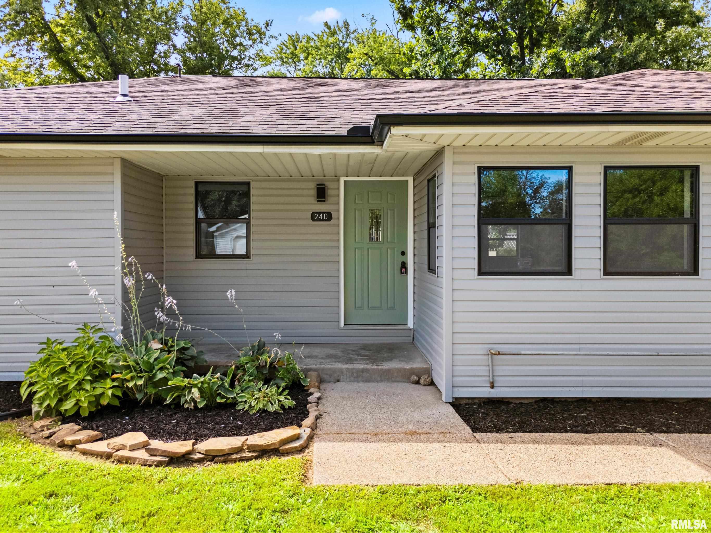 240 Park Road Creve Coeur, IL 61610 - Photo 8 of 39 Gallery Image 8