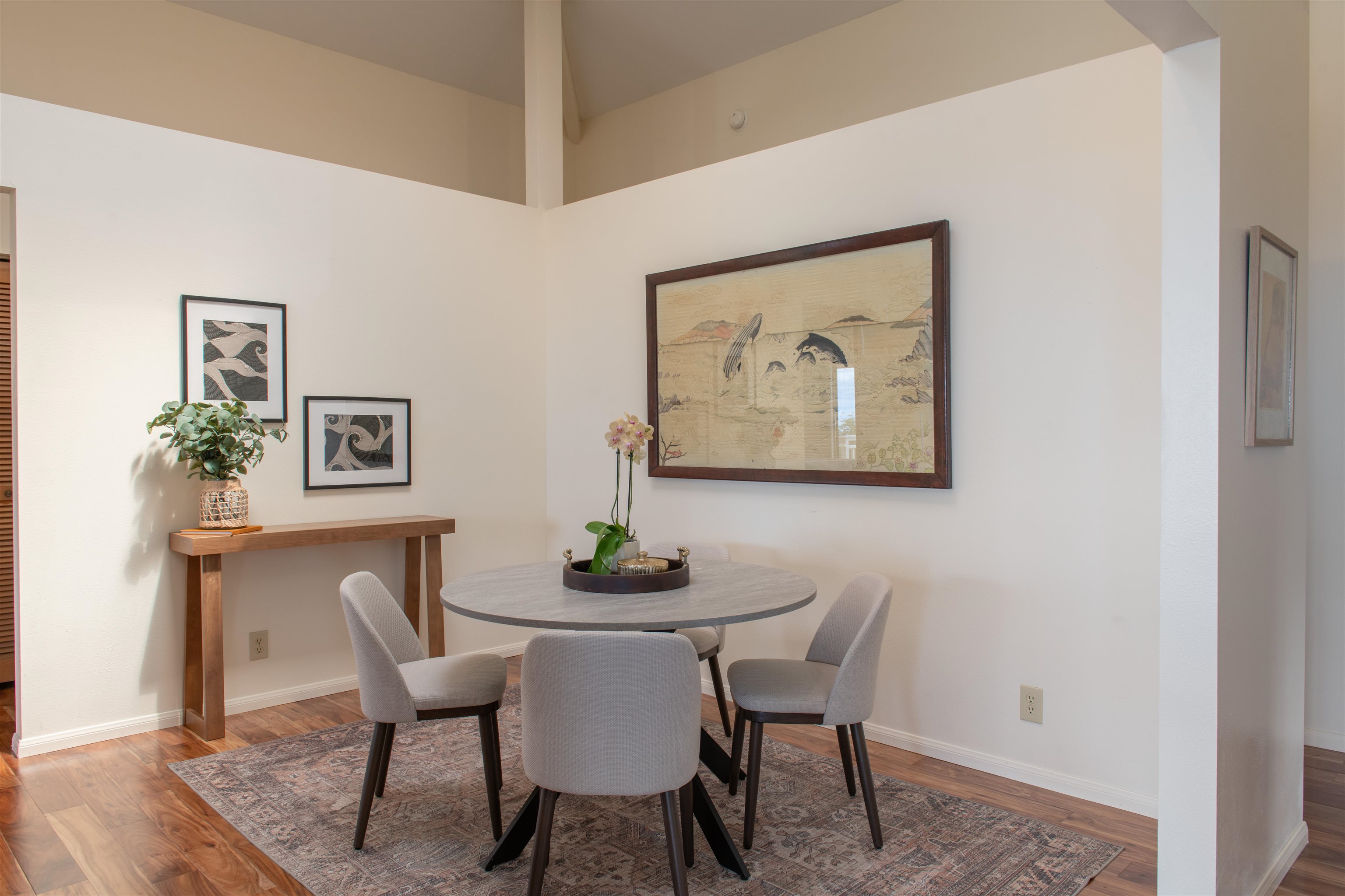 358 Holopuni Road Kula, HI 96790 - Photo 2 of 49 a dining room with furniture and window