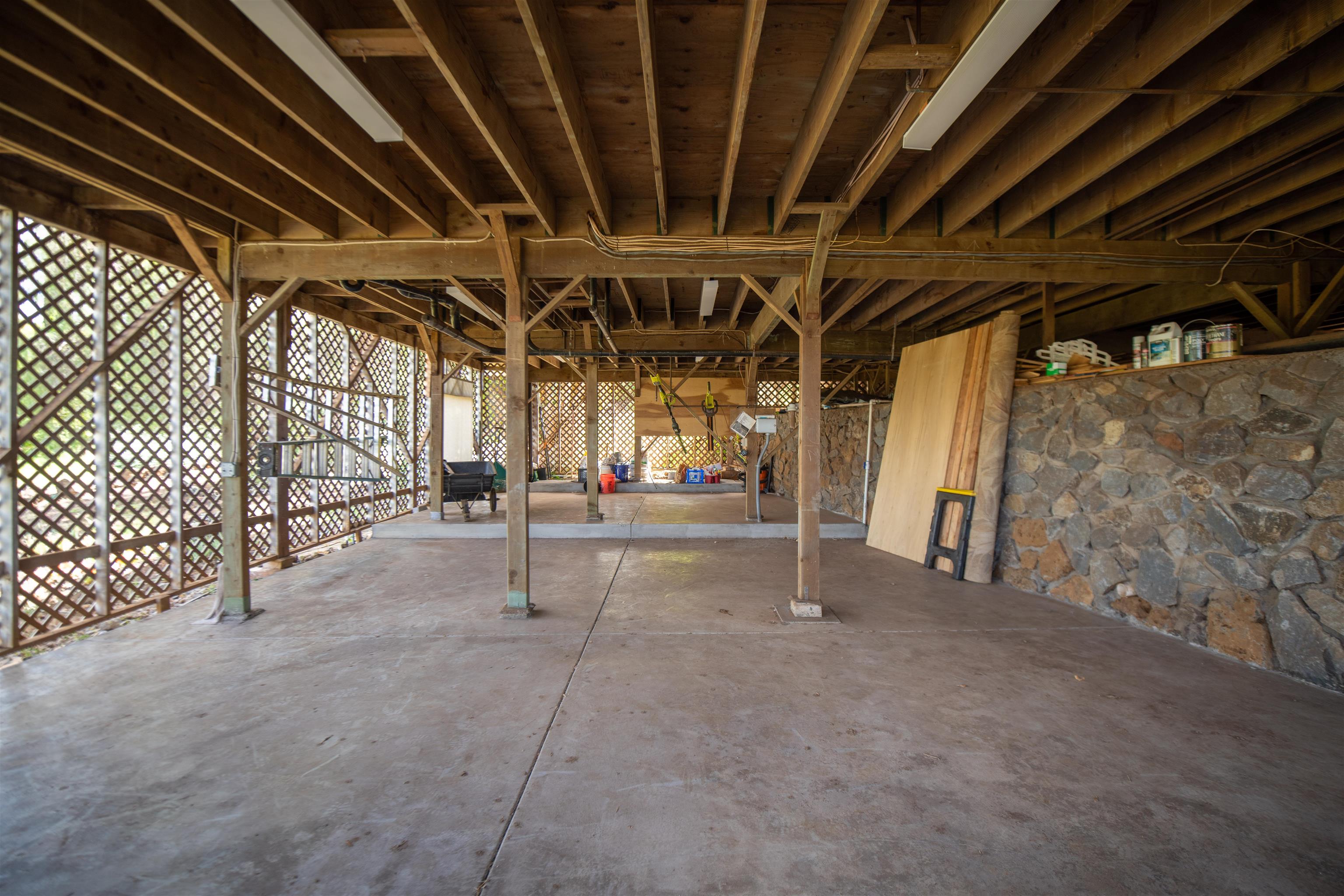 358 Holopuni Road Kula, HI 96790 - Photo 35 of 49 a view of empty room