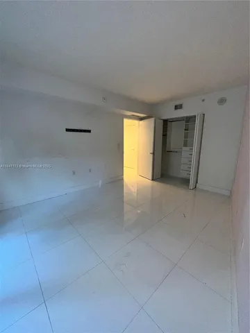 $5,050 | 200 Sunny Isles Boulevard, Unit 2501, Sunny Isles Beach, FL 33160