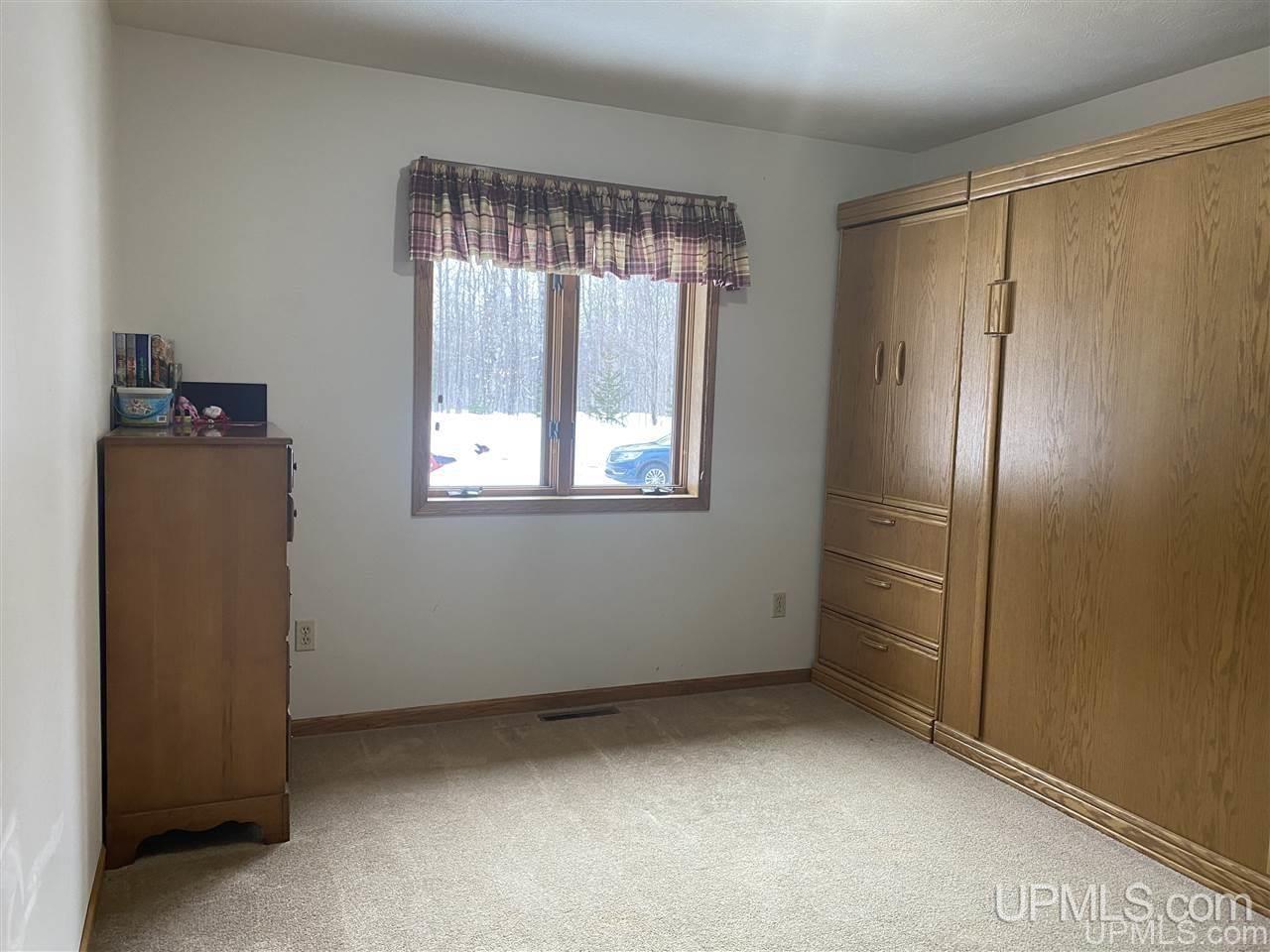 N7948 Carmody Road Munising, MI 49862 - Photo 5 of 17