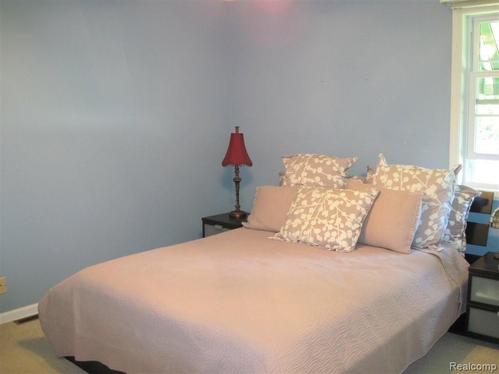 8323 Mabley Hill Road Fenton, MI 48430 - Photo 15 of 22 Extra Bedroom