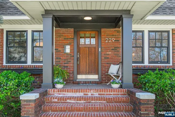 $859,000 | 229 Watchung Avenue, Montclair, NJ 07043