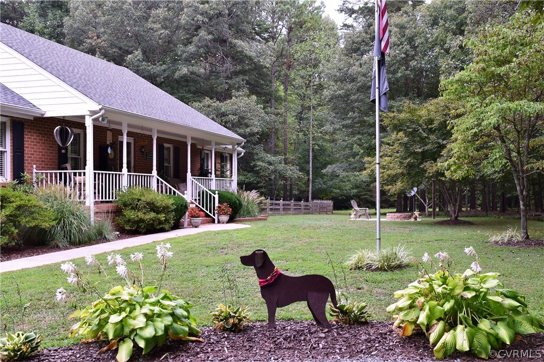 17107 English Walnut Road Beaverdam, VA 23015 - Photo 4 of 49 Gallery Image 4