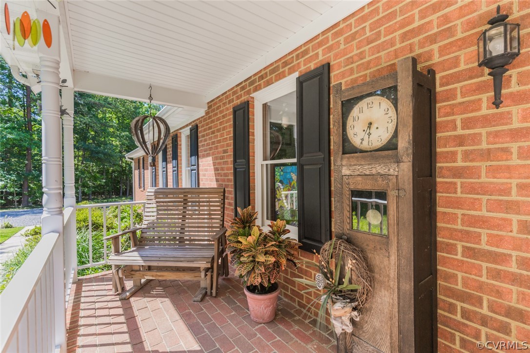 17107 English Walnut Road Beaverdam, VA 23015 - Photo 8 of 49 Gallery Image 8