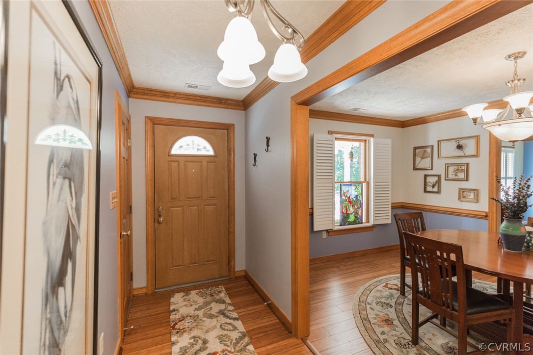 17107 English Walnut Road Beaverdam, VA 23015 - Photo 9 of 49 Gallery Image 9