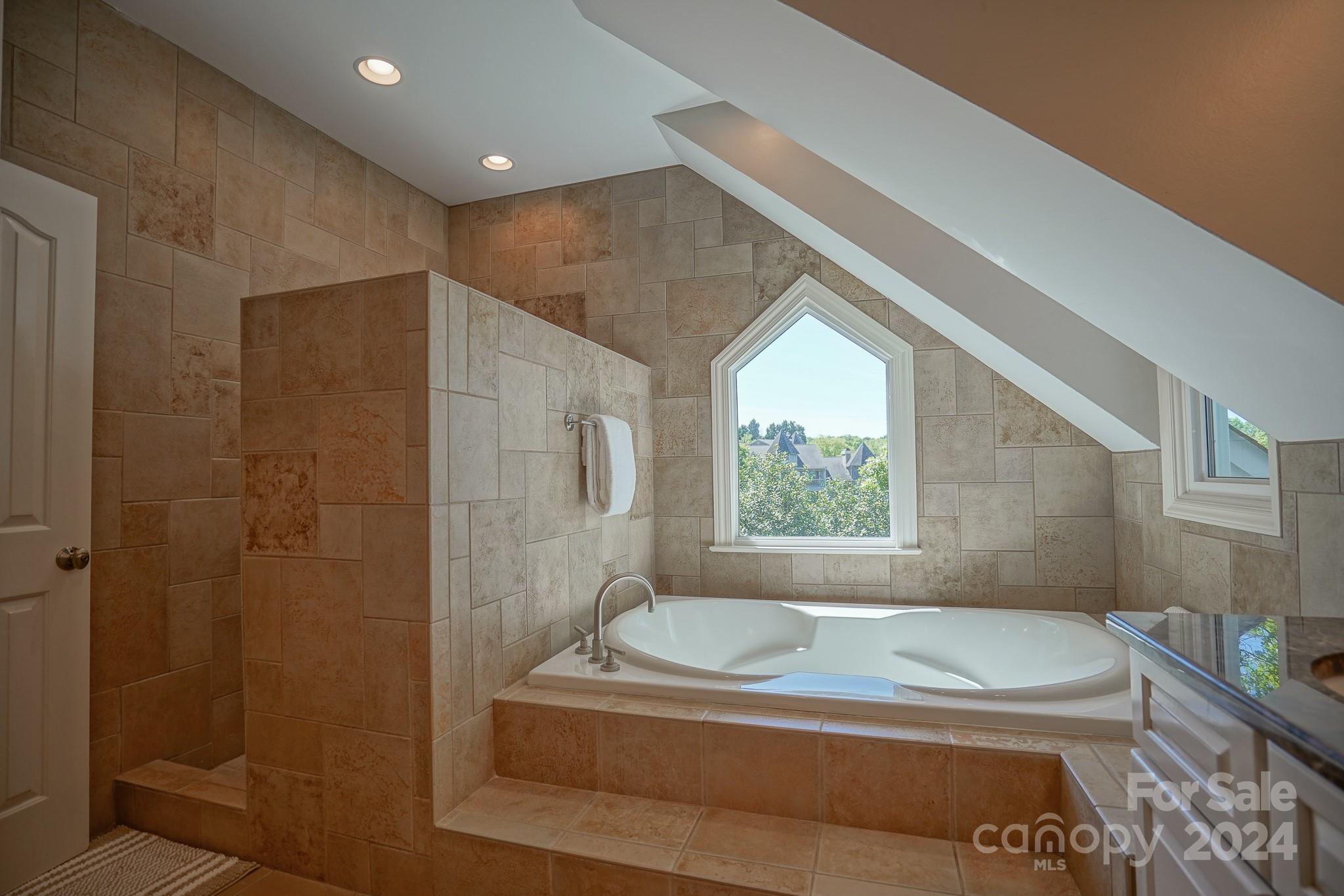 14043 Point Lookout Road Charlotte, NC 28278 - Photo 20 of 48 Gallery Image 20