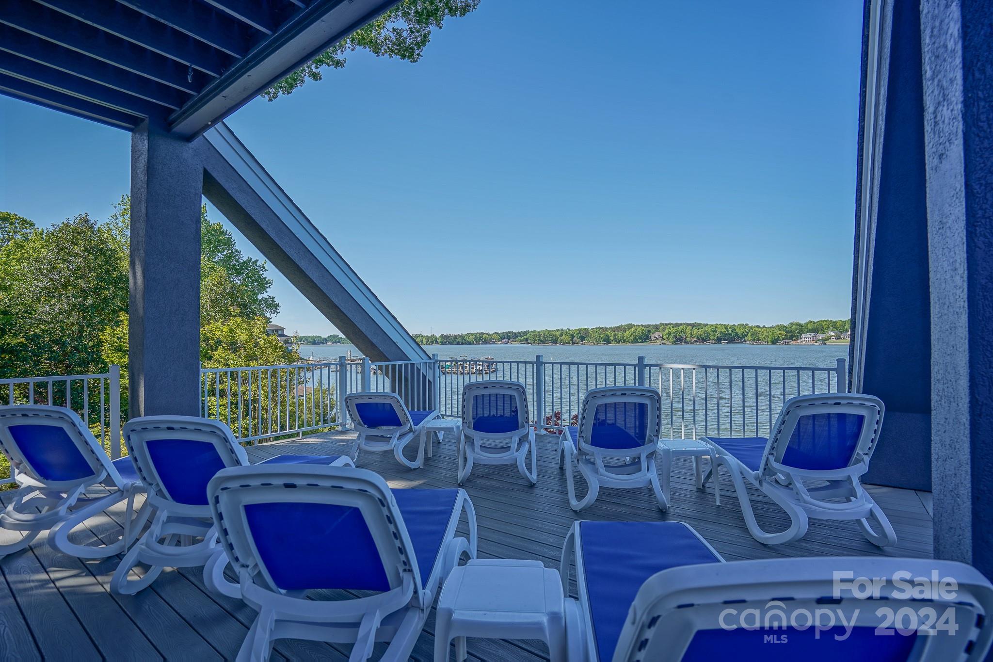 14043 Point Lookout Road Charlotte, NC 28278 - Photo 9 of 48 Gallery Image 9