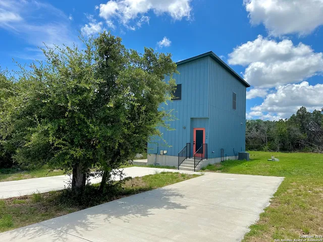 $1,495 | 1946 Rhinestone, Canyon Lake, TX 78133