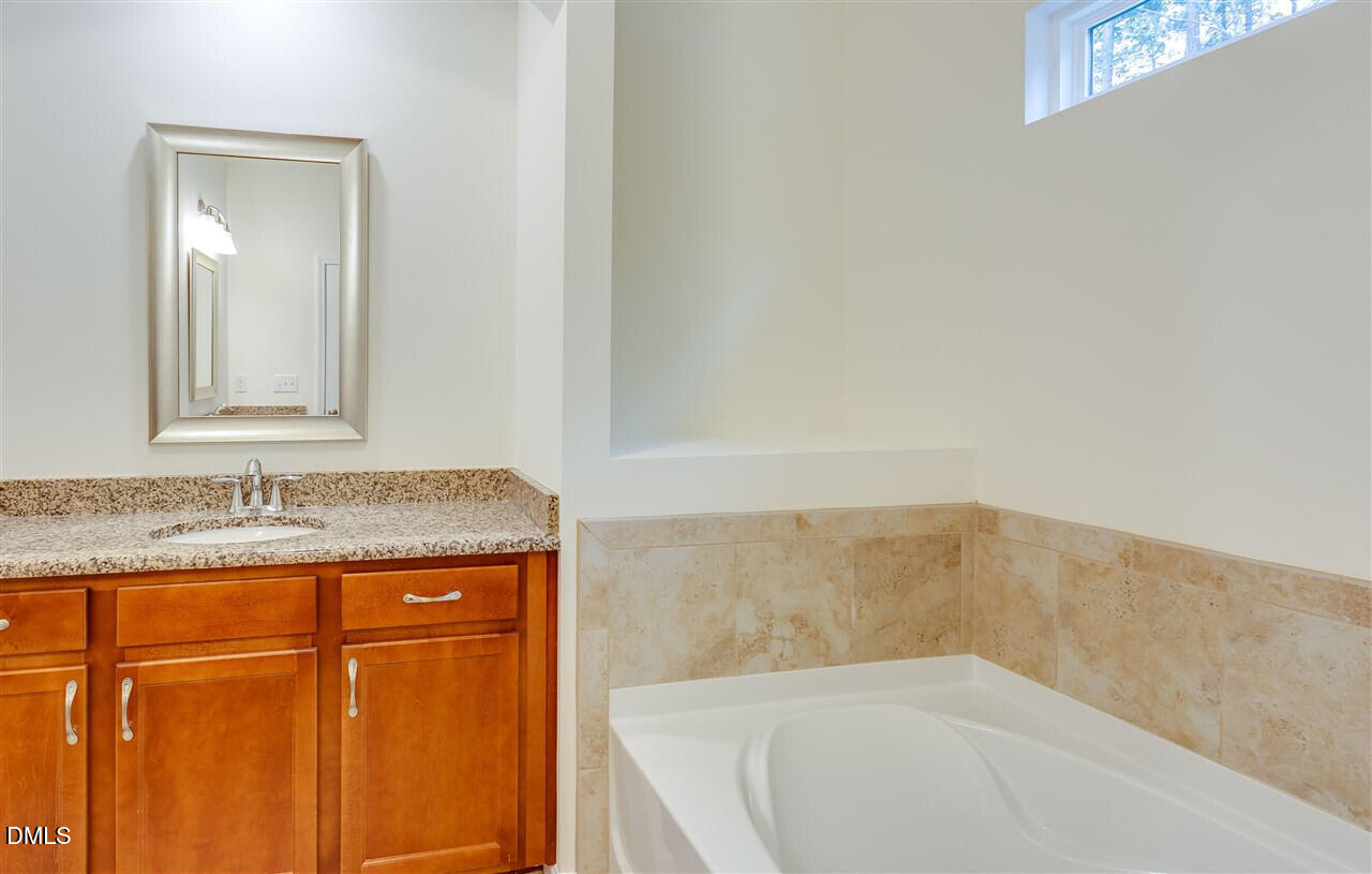 4111 Lofty Ridge Place Morrisville, NC 27560 - Photo 12 of 17 20240912031315212710000000-o