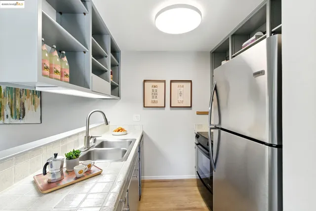 $795,000 | 5321 Miles Avenue, Unit X, Oakland, CA 94618